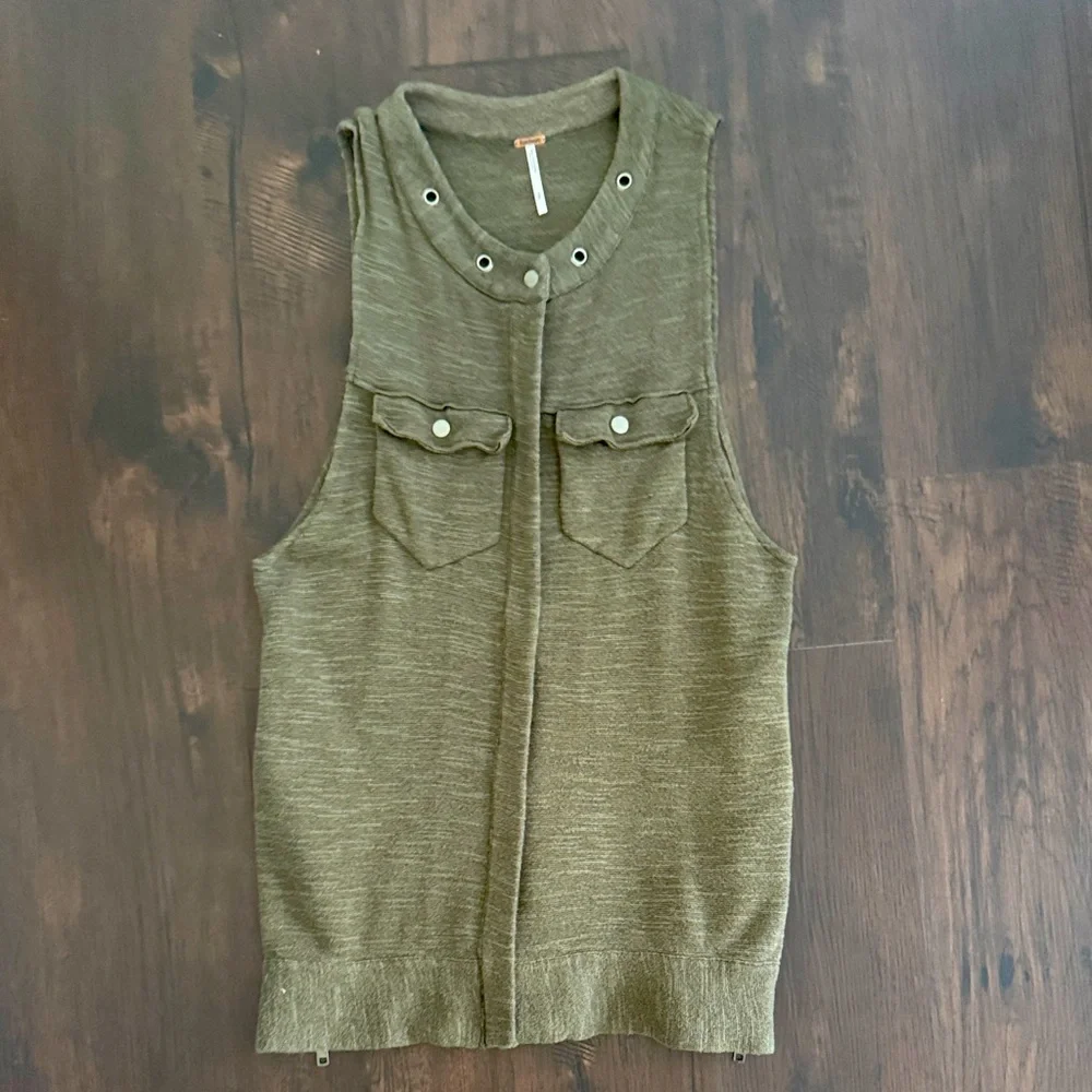 FREE PEOPLE LONG KNIT CARDIGAN VEST OLIVE SLEEVELESS SWEATER ZIP UP LAYERING